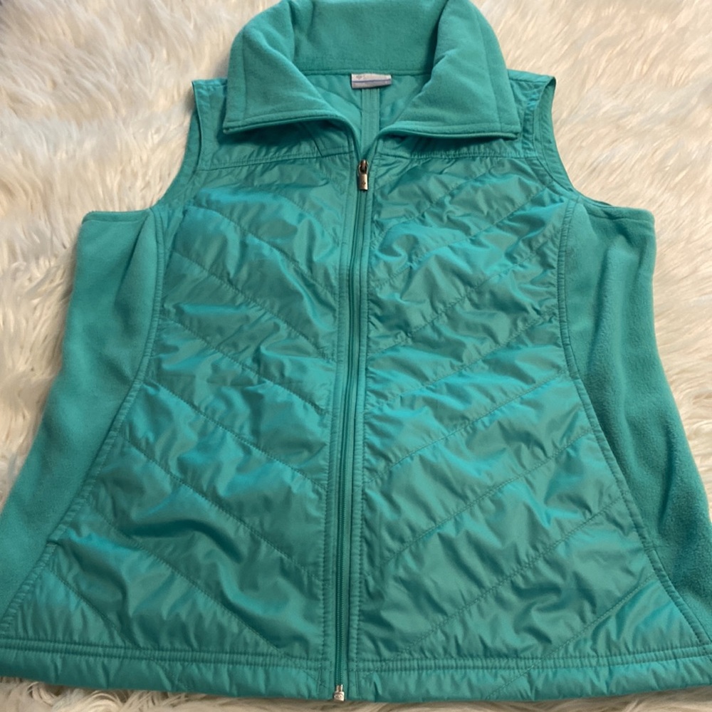 Columbia Women Vest size L beautiful green color long 24” bust 38” - Picture 4 of 8